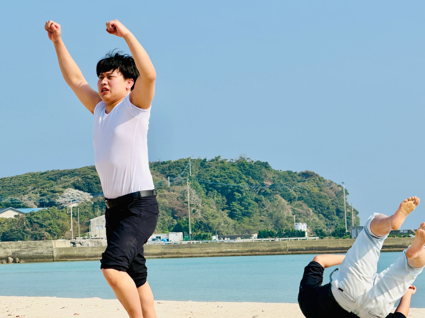 相撲対決優勝者はWACK菅谷氏。