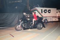 「宴じゃ！～出航前の大宴会～」の様子。（撮影：岩澤高雄）