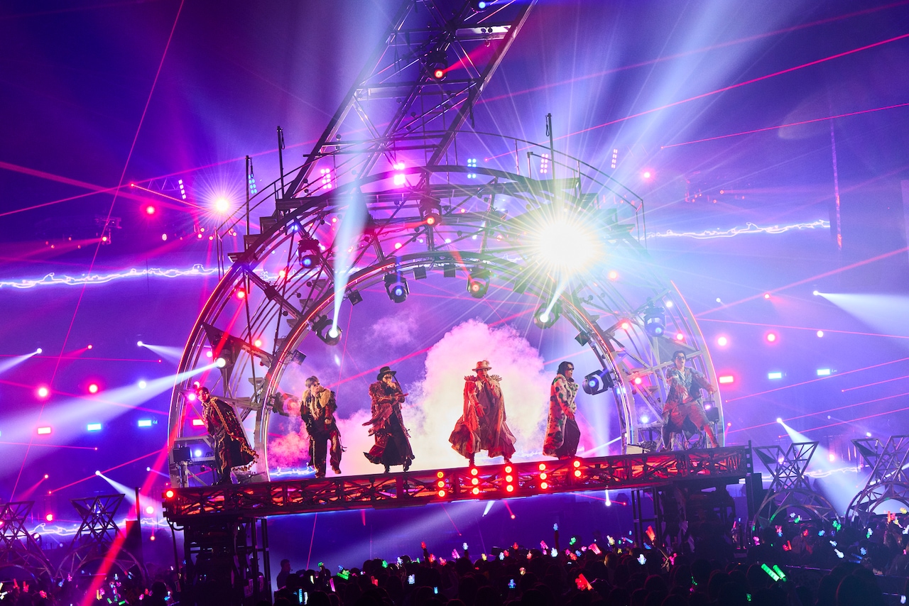 SixTONESが6にこだわるデビュー6周年ツアー、6カ所目の横アリで秋のスタジアムツアー発表