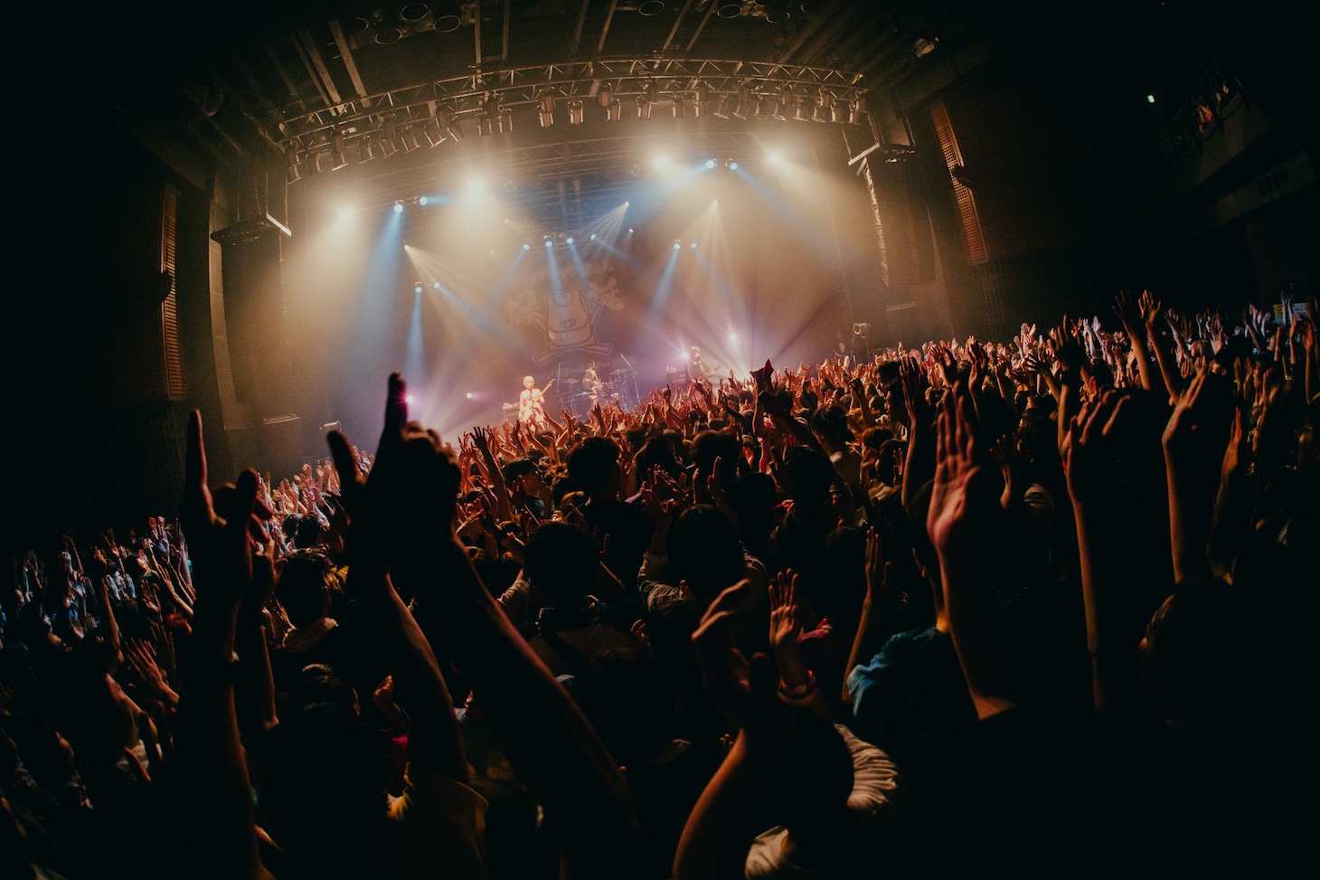 「ヤバイTシャツ屋さん “赤ちゃん” リリースツアー 2026」東京・Spotify O-EAST公演の様子。（Photo by kawado）