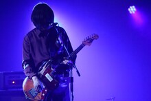 シノダ（Vo, G / ヒトリエ）（撮影：入日伸介）