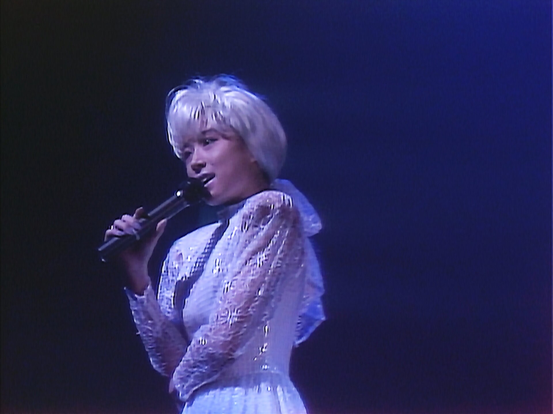 中森明菜のライブ映像を3本連続放送、デビュー44周年記念日に - 音楽