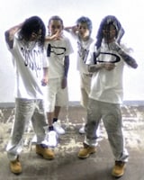 「pop yours original」ルック