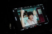 Jinが出演する「アルガンリッチオイルシリーズ」新CMのメイキング映像より。