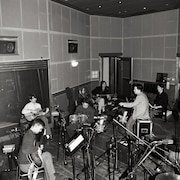 never young beach「愛の星屑を」ジャケット