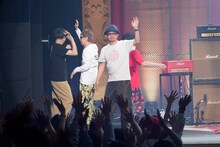 去り際の奥田民生。（撮影：三浦憲治 [ライトサム]）