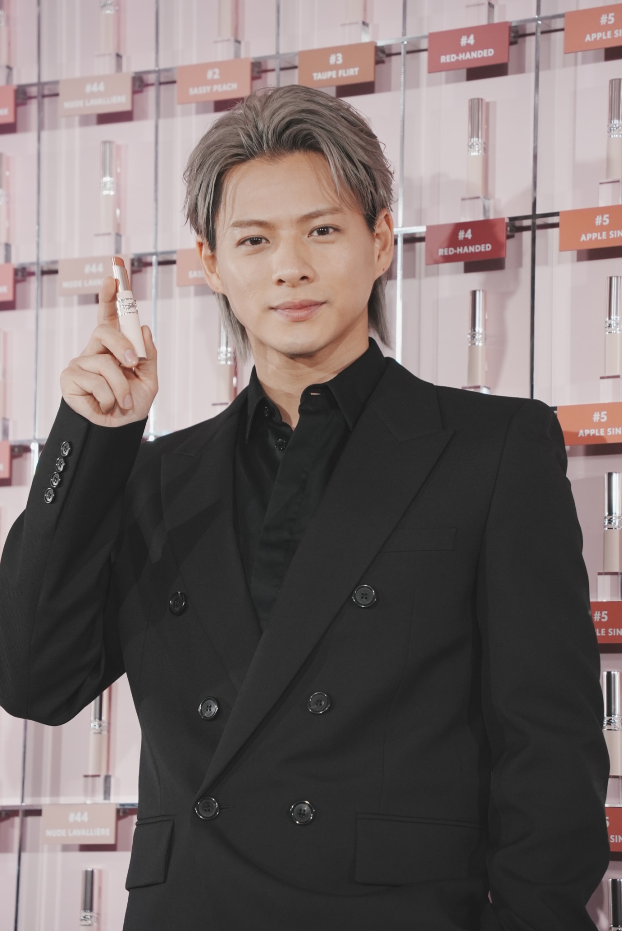 「YSL LOVENUDE HOTEL TOKYO SECRET CHECK-IN」レセプションに出席した平野紫耀（Number_i）。