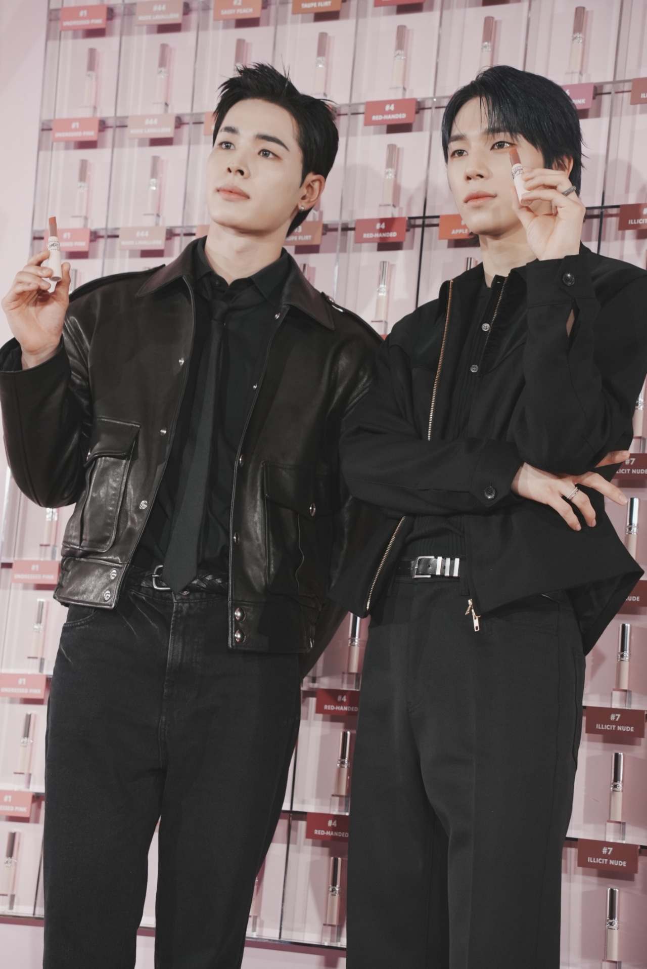 NEXZのHARU（ハル）とSO GEON（ソゴン）
。