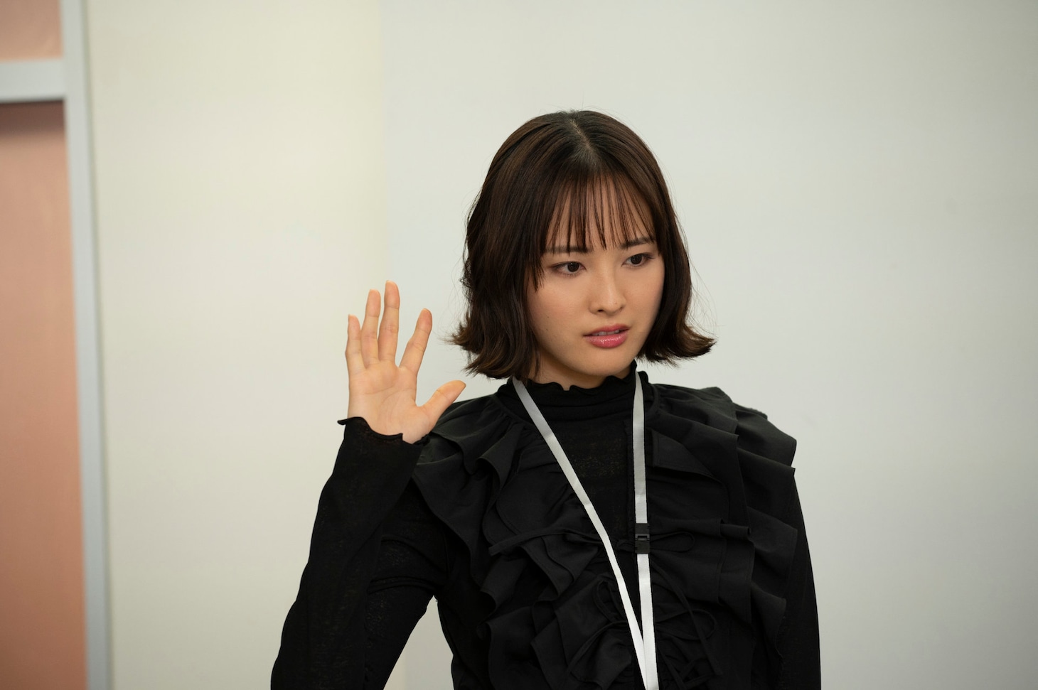 「あざとかわいいワタシが優勝」より、大友花恋演じる琴音。©︎TOKYO MX