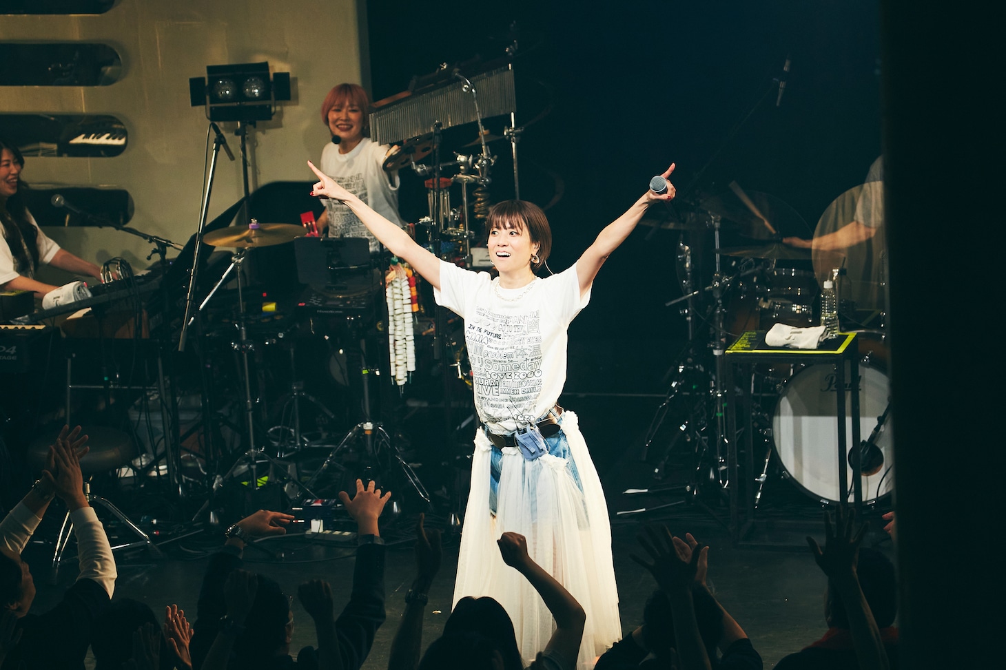 「hitomi Live 2026 - STAND BY」の様子。（Photo by Yuma Totsuka）