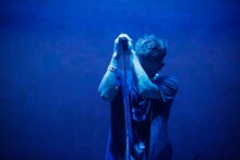 「尽未来祭2025」11月23日公演のTOSHI-LOW（Vo / BRAHMAN）。