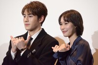 ジェフリー・ガイと南沙良。