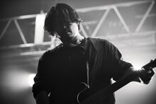 中尾憲太郎（B / ART-SCHOOL）（撮影：中野敬久）