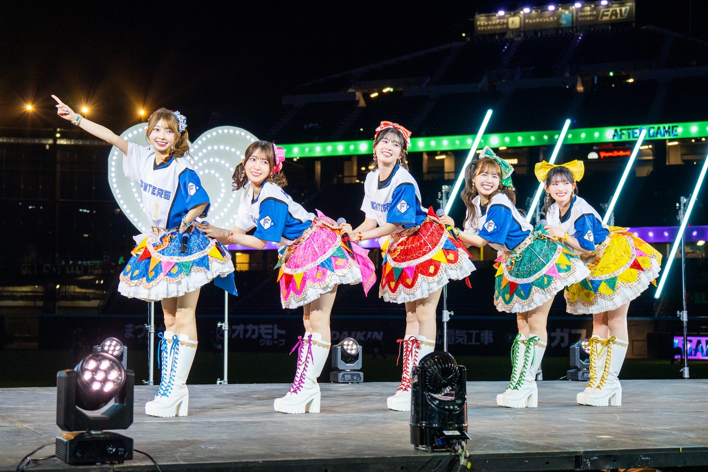 超ときめき♡宣伝部によるライブの様子。