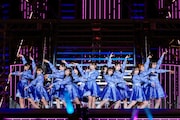 17thシングル曲「Kind of love」を初披露する日向坂46。©Seed & FlowerLLC