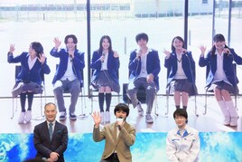 北村匠海、初の教壇は「寝てる人もすぐわかる」ワンエン山下永玖は“北村先生”が「本当に心強い」