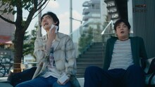 菅田将暉と井之脇海が出演する花王「メンズビオレ」CMより。