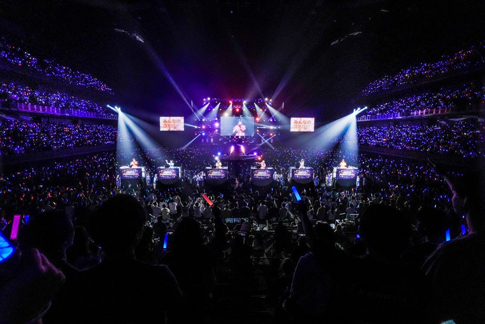 「ゾンビランドサガLIVE～フランシュシュ ゆめぎんがフェスティバル～」の様子。