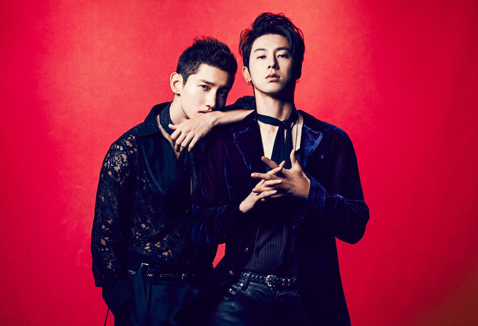 東方神起ライブツアー2015WITH　写真集 東方神起 LIVE TOUR 2019 ～XV～」より。 [画像ギャラリー 11/19