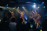 UNDOのデビューライブ「FIRST TAKE」の様子。（撮影：さいちょー）