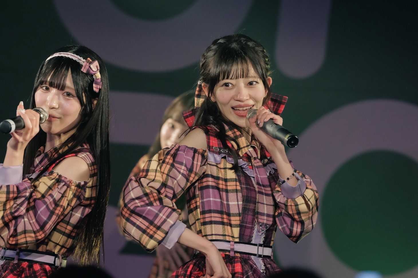 立華桃花（右）（撮影：さいちょー）