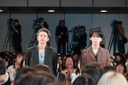 左から窪塚洋介、亀梨和也。