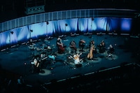 青葉市子 Royal Albert Hall公演の様子。（Photo by Ellie Slorick）