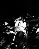 青葉市子（Photo by Ellie Slorick）