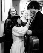 青葉市子 Royal Albert Hallバックステージの様子。（Photo by Ellie Slorick）