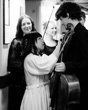 青葉市子 Royal Albert Hallバックステージの様子。（Photo by Ellie Slorick）