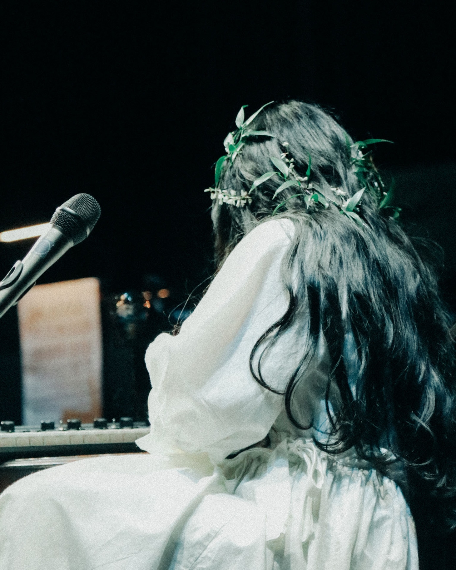 青葉市子（Photo by Ellie Slorick）