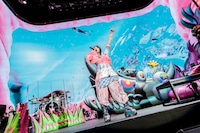 YOASOBI（Photo by Masahiro Yamada）