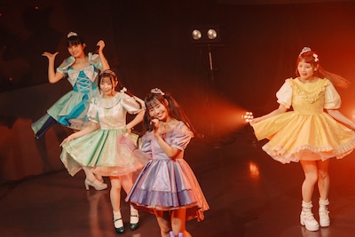 KiSS KiSS（Photo by Takumi Gunji）