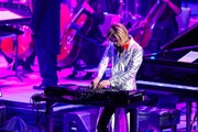 「ART OF LIFE」演奏中のYOSHIKI。