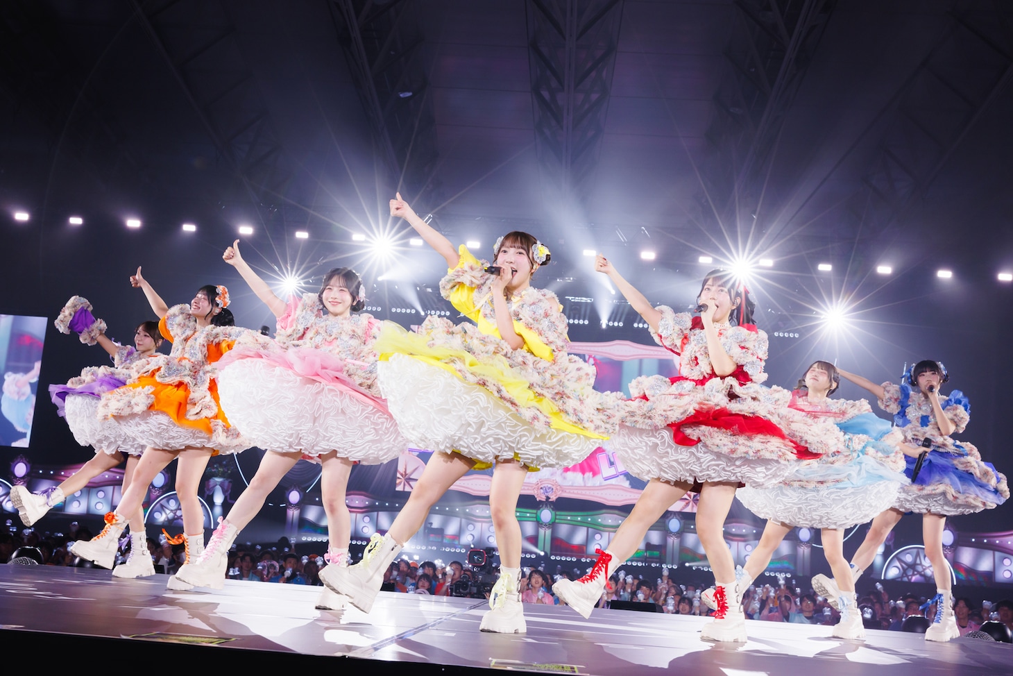 「SWEET STEADY 2nd ANNIVERSARY LIVE『SWEET STEP』」幕張メッセ公演の様子。