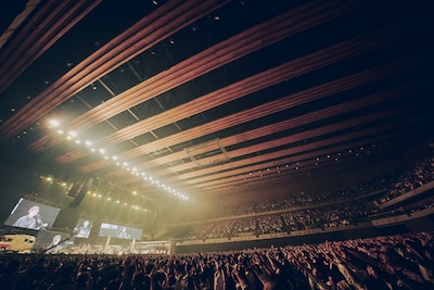 「30th Anniversary Special Concert "Thirty Revolutions"」有明アリーナ公演の様子。（撮影：山川哲矢）