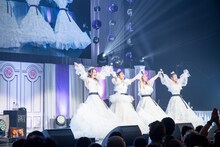 「16年間、本当にありがとうございました！」と声をそろえる東京女子流。