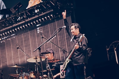 山田貴洋（B, Vo）（撮影：山川哲矢）