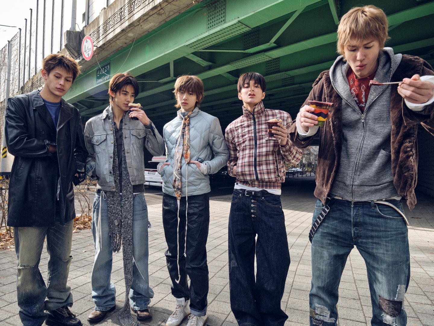 CORTIS。2nd EP「GREENGREEN」コンセプトフォトより。