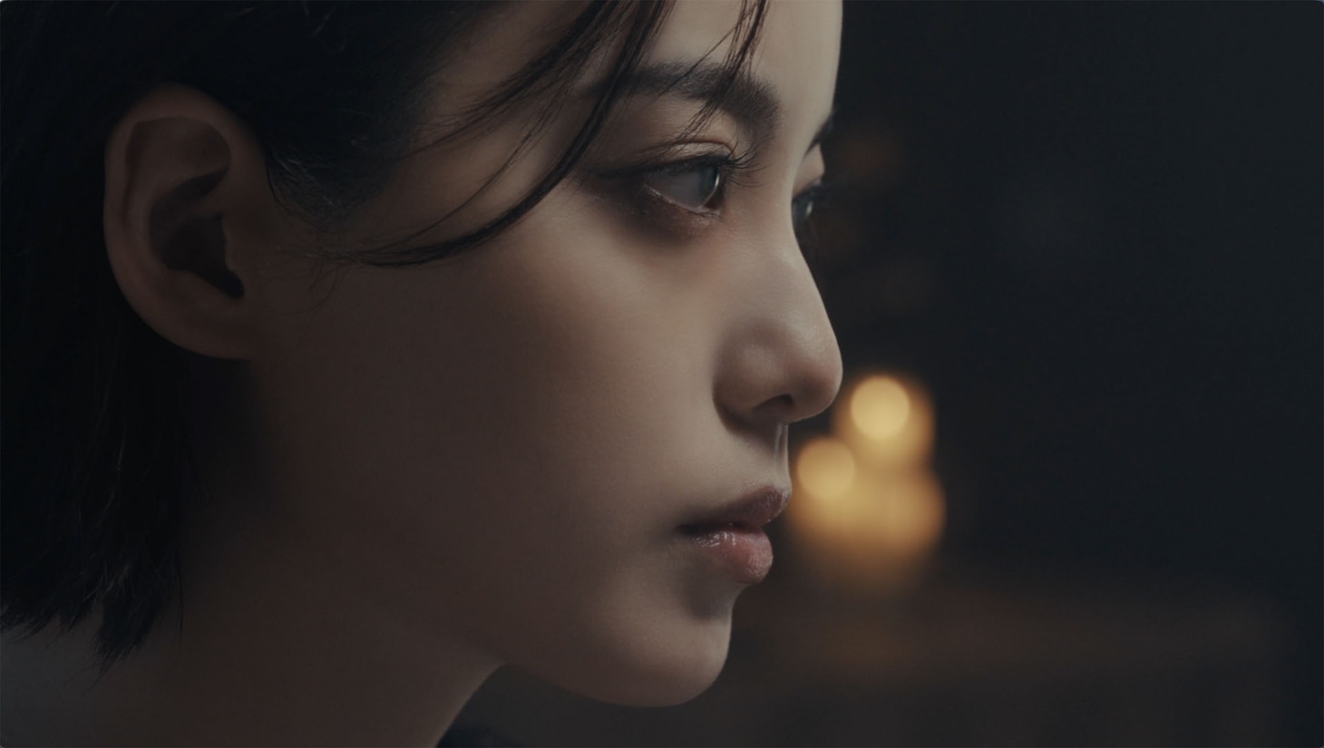 平手友梨奈「Kill or Kiss」MVより。