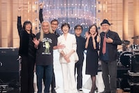「SONGS」に出演する、今井美樹と音楽仲間たち。©︎NHK