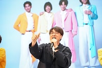 酒井一圭（純烈）