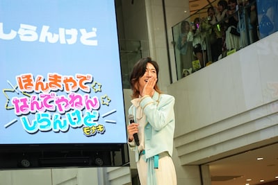 冷静に驚くサカイJr.。