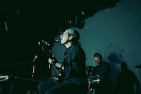 青木ロビン（Vo, G / downy）（Photo by endo rika）