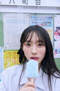 川﨑桜（乃木坂46）1stソロ写真集「エチュード」アザーカットミニブックの先行カット。（撮影：須江隆治）