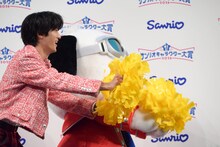 “決めエール”を吉田仁人（M!LK）に送る曽野舜太（M!LK）とポチャッコ。