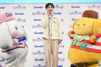 “決めエール”を披露するシナモロール、吉田仁人（M!LK）、ポムポムプリン。