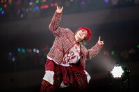 「Chai Maxx」のユーキ（超特急）。