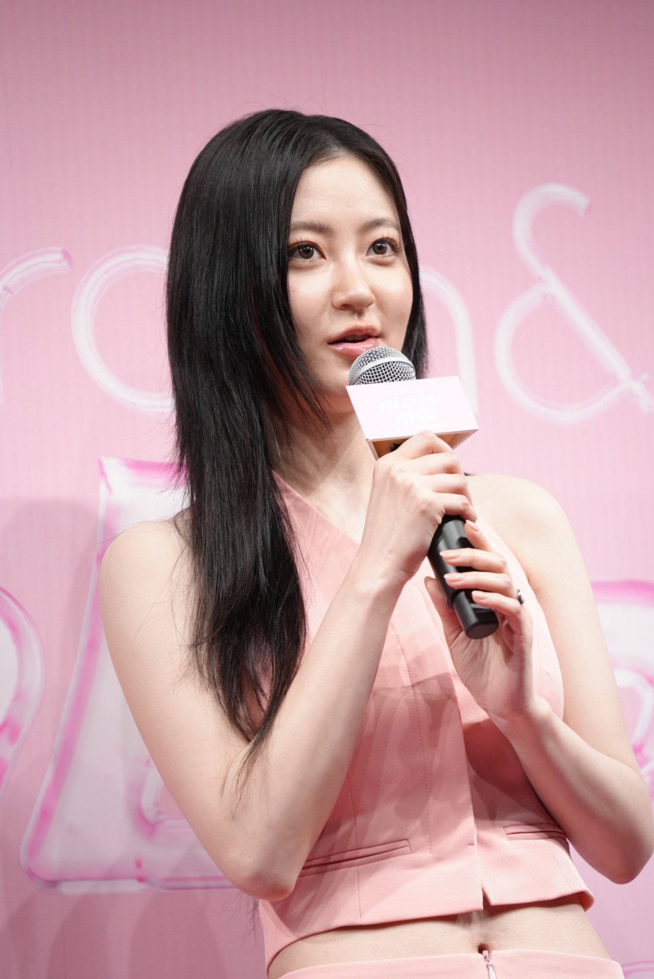 rom&ndのモデルと言えばソン・ジヨン。