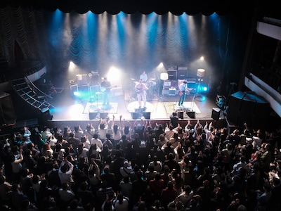 グソクムズ（撮影：小財美香子）